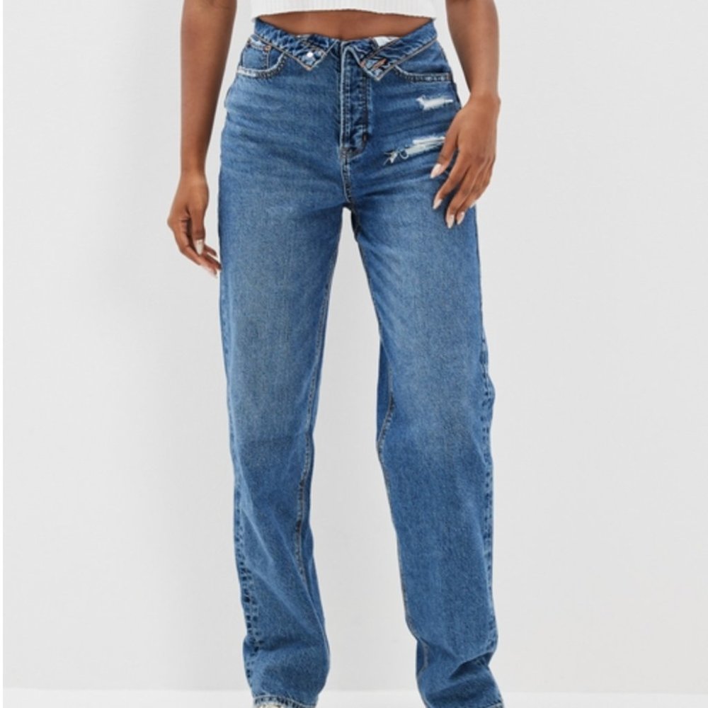 NWT! Women's American Eagle High Rise Baggy Distressed Boyfriend Jeans